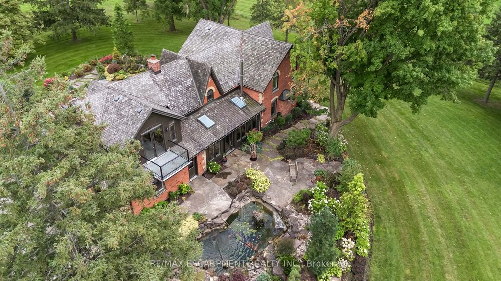 1399 Safari Road, Hamilton