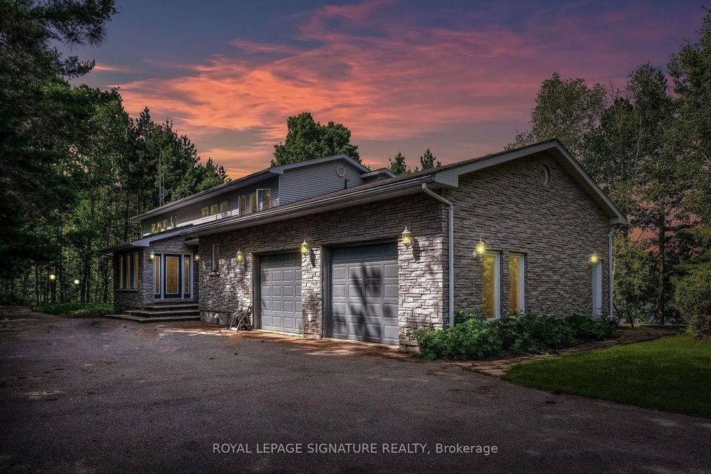 40249 Combermere Road, Madawaska Valley