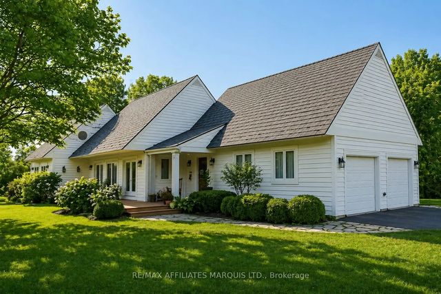 18537 Stonehouse Point Road, South Glengarry
