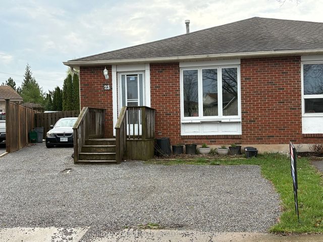 23 Poplar Crescent, Welland