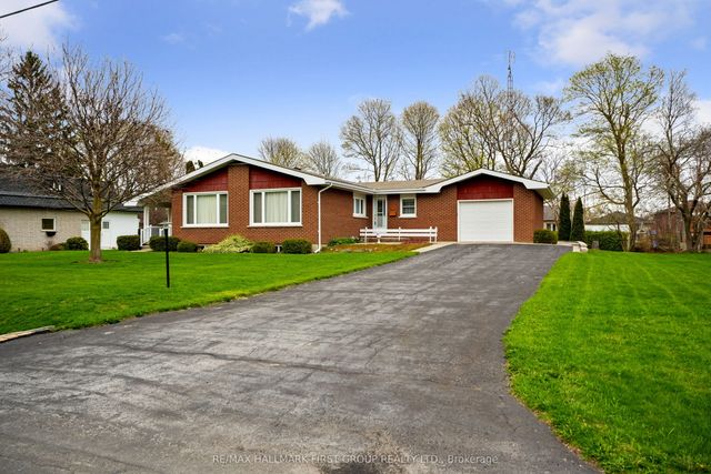 12 Maplewood Boulevard, Cobourg