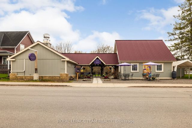 318 Main Street W, Merrickville-Wolford