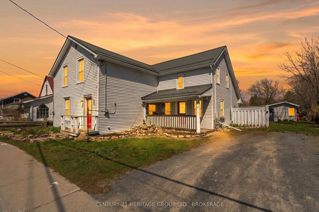 70 Main Street, Loyalist