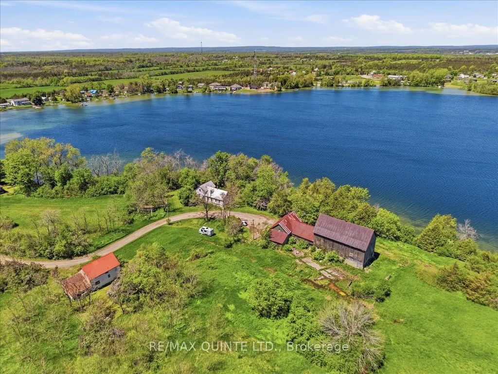 115 Gibson Road, Prince Edward County