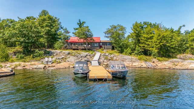 34 B320 Sans Souci Island, The Archipelago