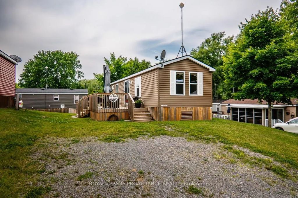486 Cty Rd 18-12 Park Meadow Lane, Prince Edward County
