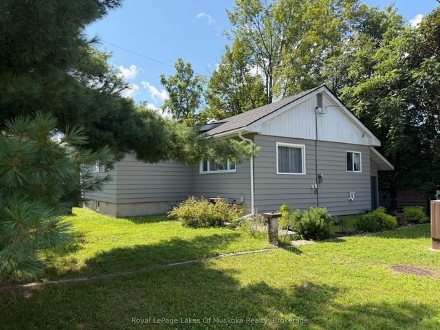 295 Bishop Street, Gravenhurst