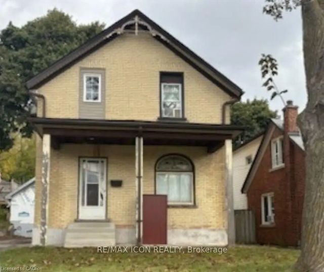 138 Courtland Avenue E, Kitchener