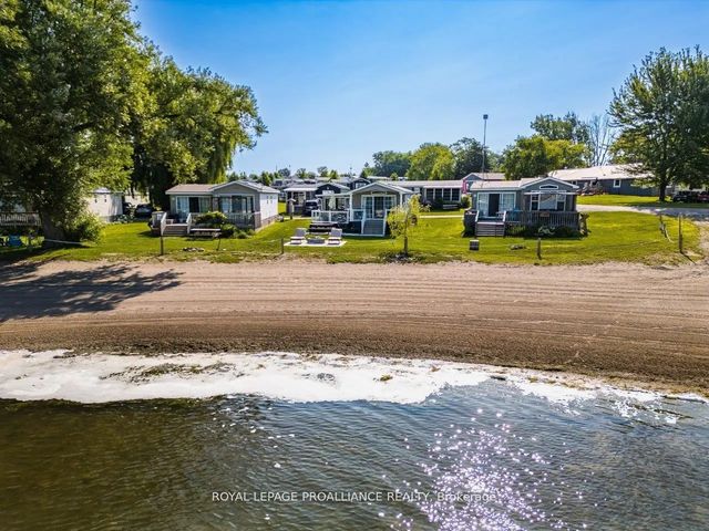 486 Cty Rd 18 - 3 Beachview Lane, Prince Edward County