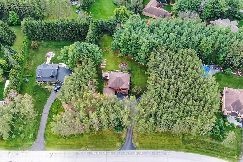 4 Pine Ridge Road, Erin