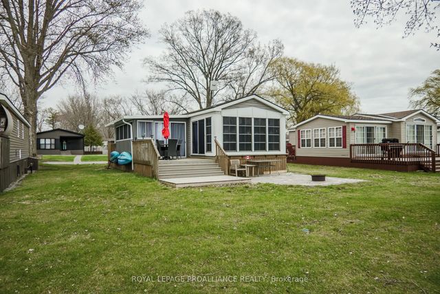486 County Rd 18 - 19 Beachview Lane, Prince Edward County
