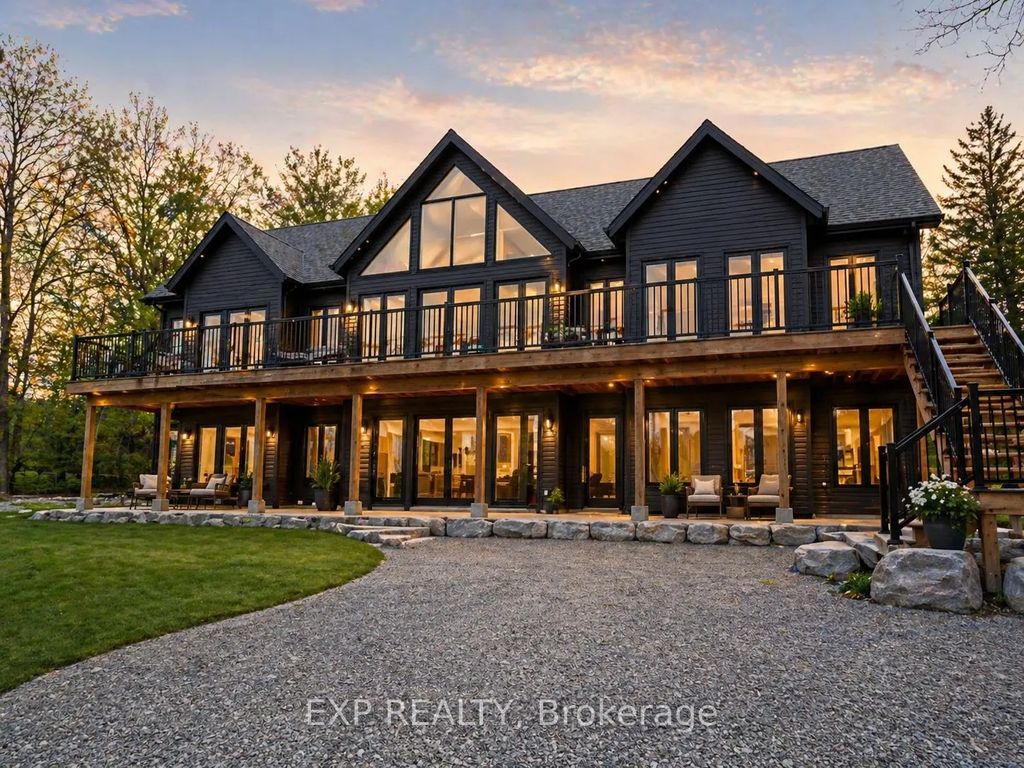 5227 Waldon Road, Hamilton Township