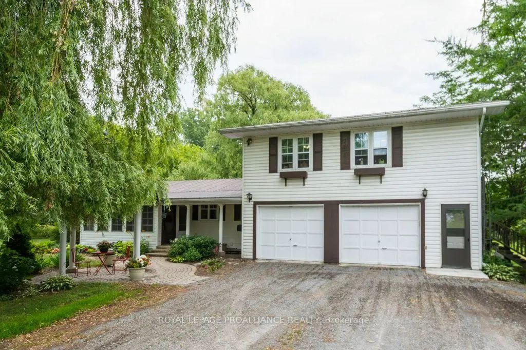 21 Storms Lane, Prince Edward County