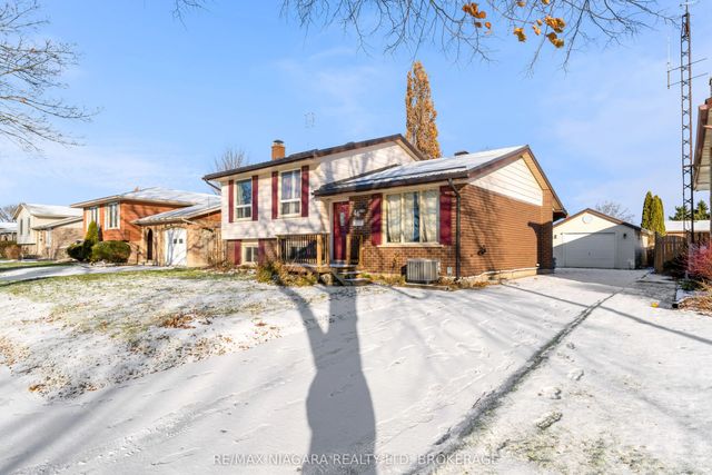 46 Macoomb Drive, Welland