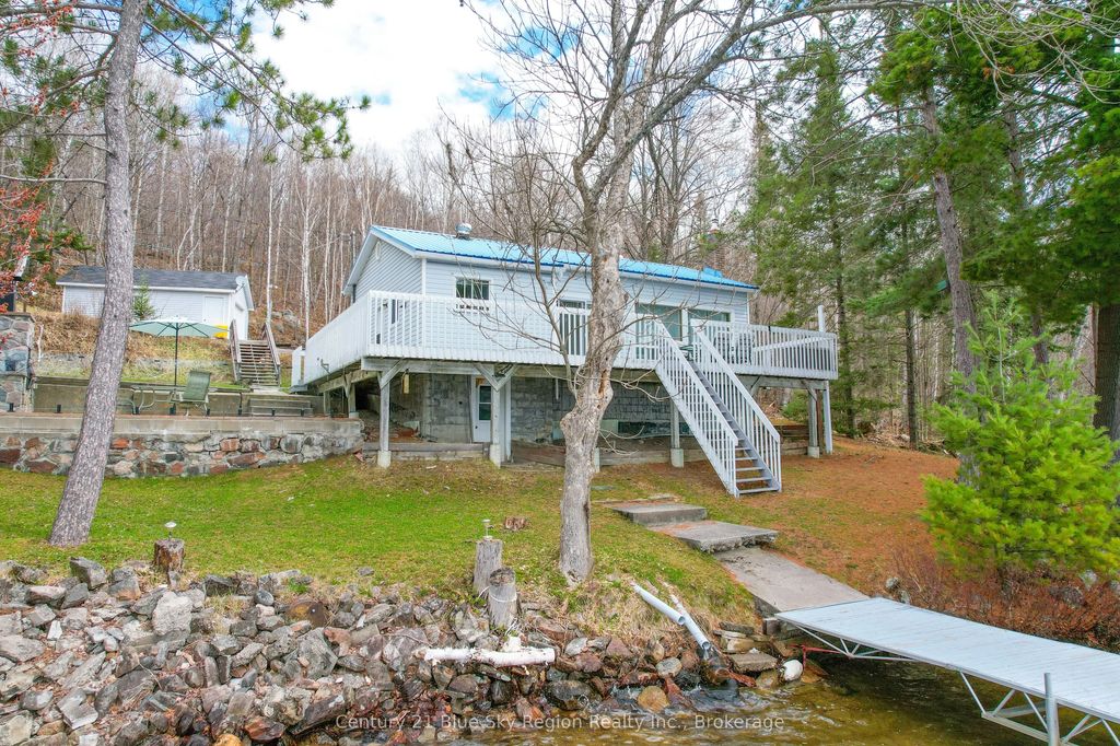 1421 Northshore Road, North Bay