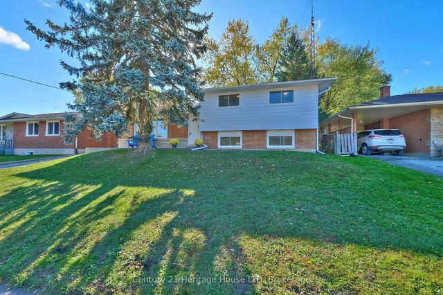 148 Champlain Drive, Fort Erie