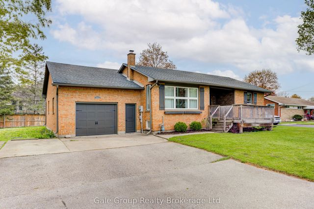 222 Caverly Road S, Aylmer