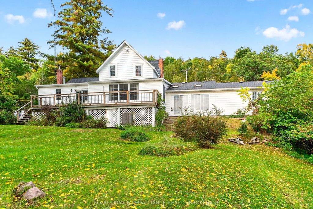 1 Pond Street, Westport
