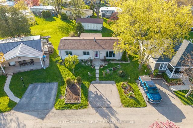 246 Southwinds Court, South Huron