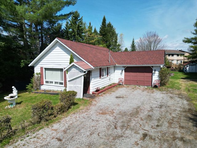 37 Prince Street, Minden Hills