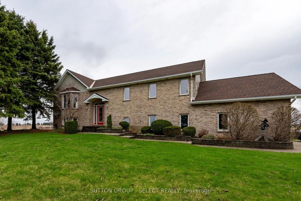77242 London Road, Huron East