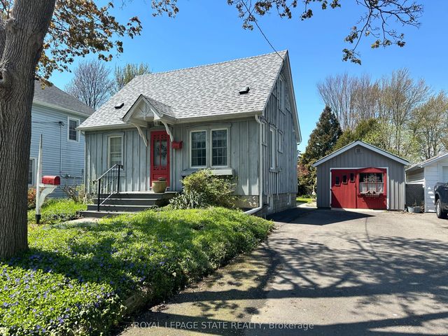 618 Pine Street, Haldimand