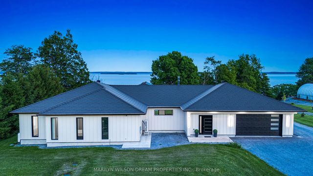 2486 Howe Island Drive, Frontenac Islands