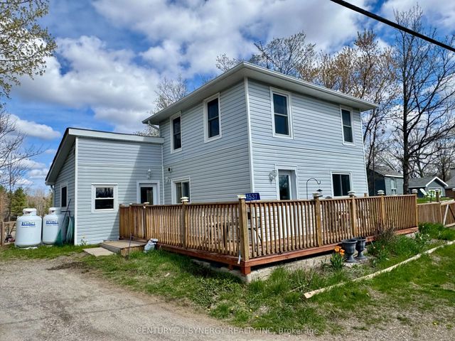 11537 County Road 38 Road, Frontenac
