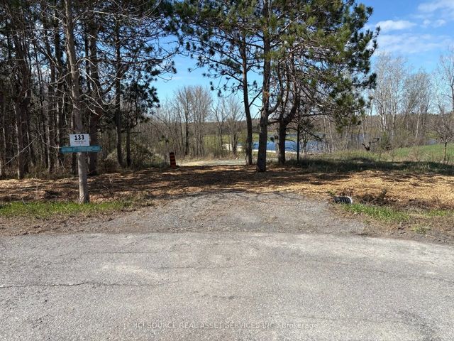 133 Pine Valley Court, Constance Bay - Dunrobin - Kilmaurs - Woodlawn