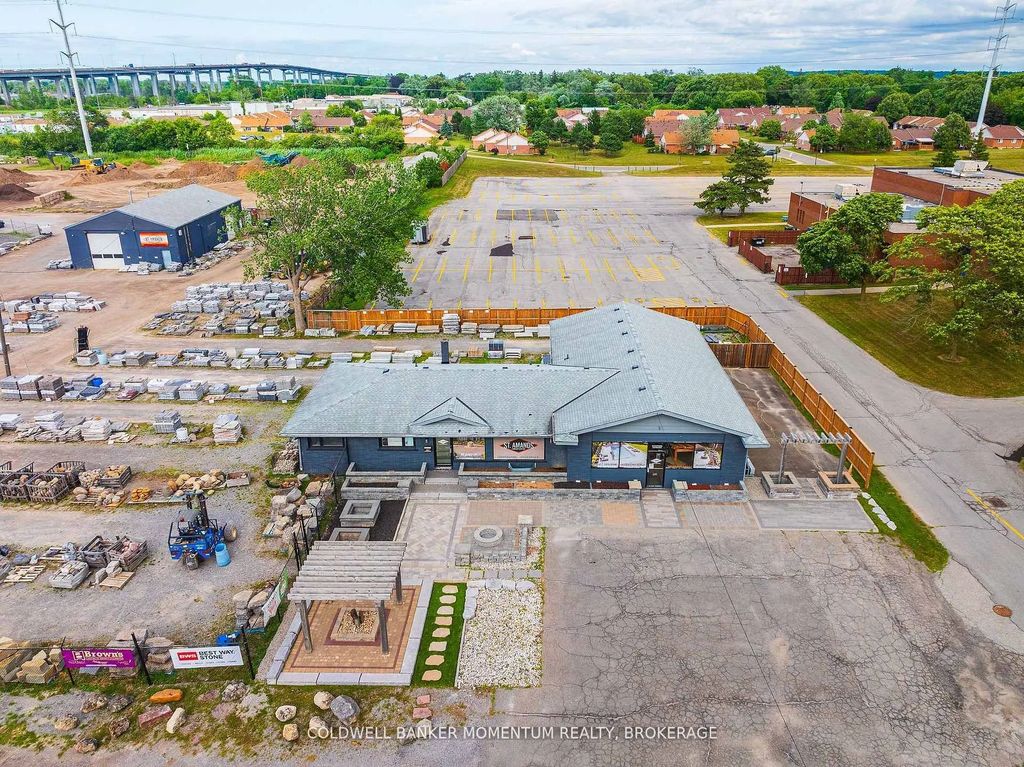 132 Bunting Road, St. Catharines