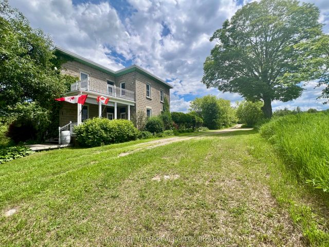 9390 60 Highway, North Algona Wilberforce