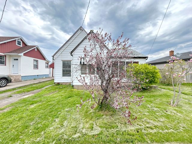 4977 John Street, Lincoln