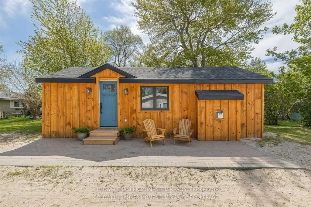 12221 Lakeshore Road, Wainfleet