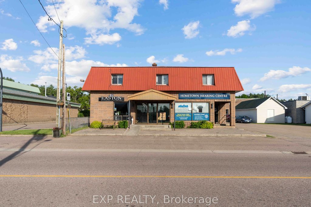 12 Dunn Street, Madawaska Valley
