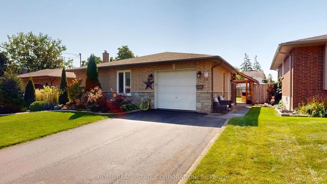 13 Rene Lane, St. Catharines