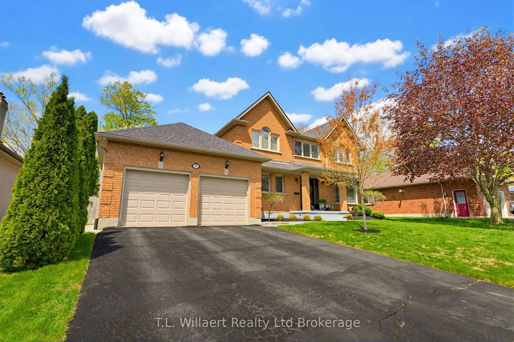 10 Woodside Drive, Tillsonburg