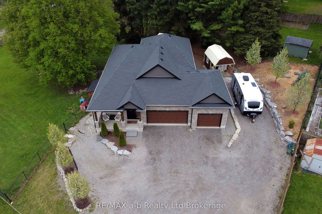 305 Robinson Street, Woodstock