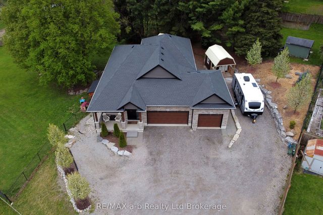 305 Robinson Street, Woodstock