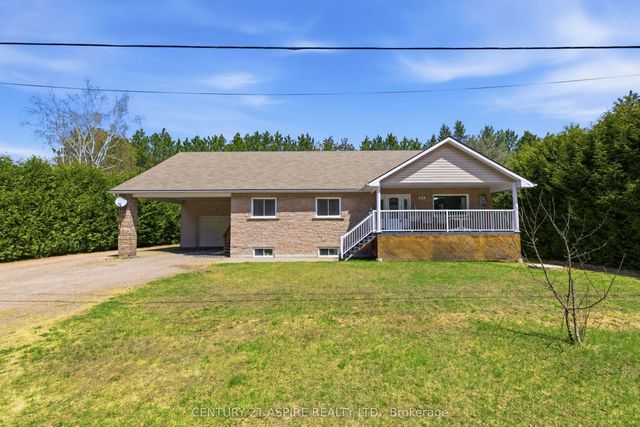 84 Pinewood Place, Deep River