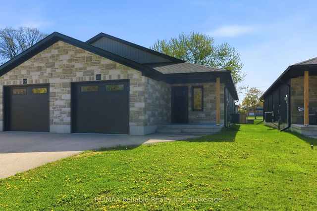 152 Sills Street, Huron East
