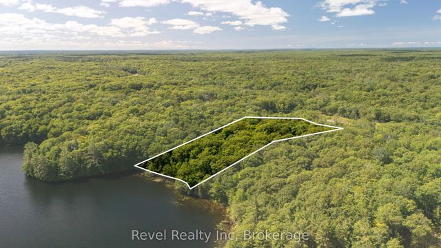 14 Zhaawashkwaa Miikan Road, Seguin