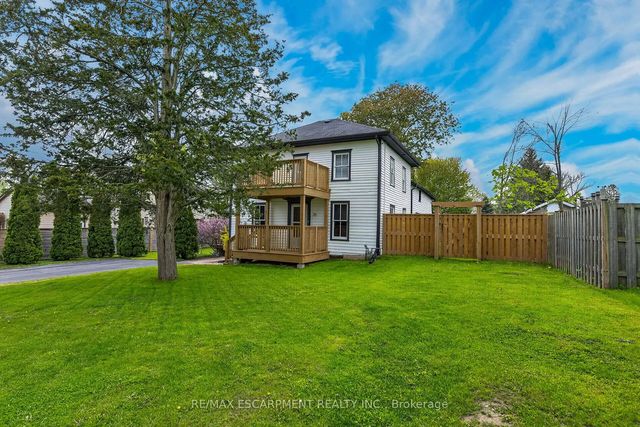 35 Ottawa Street S, Haldimand