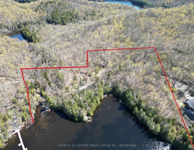 1325 Andek Trail, Highlands East