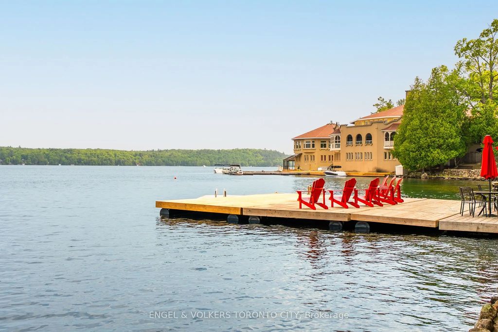 12 Bigwin Island 126, Lake of Bays