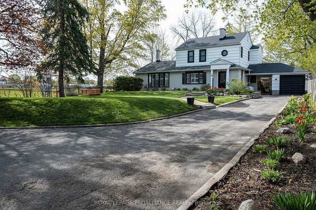 306 Dundas Street W, Quinte West