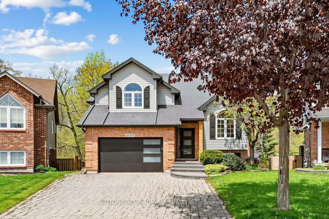 8005 Grossi Court, Niagara Falls