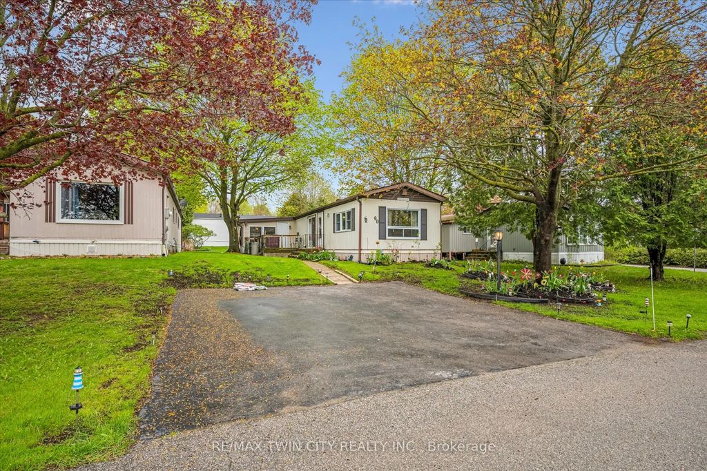 1294 8th Concession Road W, Hamilton