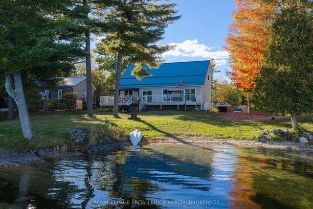 59 West Shore Lane, Frontenac