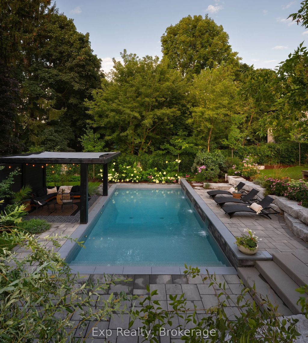 16 Barker Street, Prince Edward County