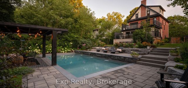 16 Barker Street, Prince Edward County